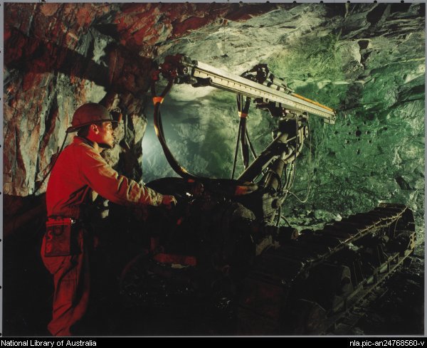 Drilling jumbo for underground mining, Roxar drifter application